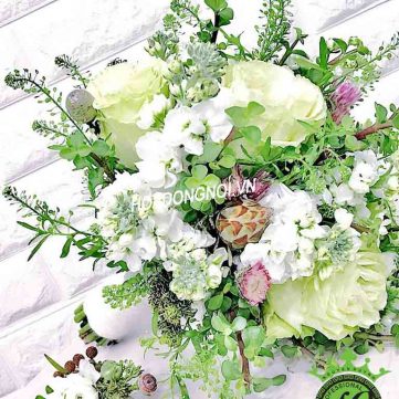 Hoa cằm tay cô dâu Hoa Đồng Nội 001