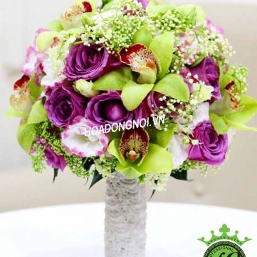 Hoa cằm tay cô dâu Hoa Đồng Nội 013
