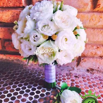 Hoa cằm tay cô dâu Hoa Đồng Nội 026